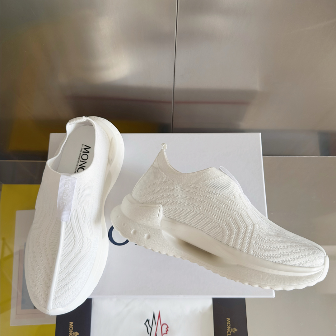 顶级版本:男款
Moncler 盟可睐/蒙口Trailgrip Lite 2系列 户外 针织 飞织 休闲