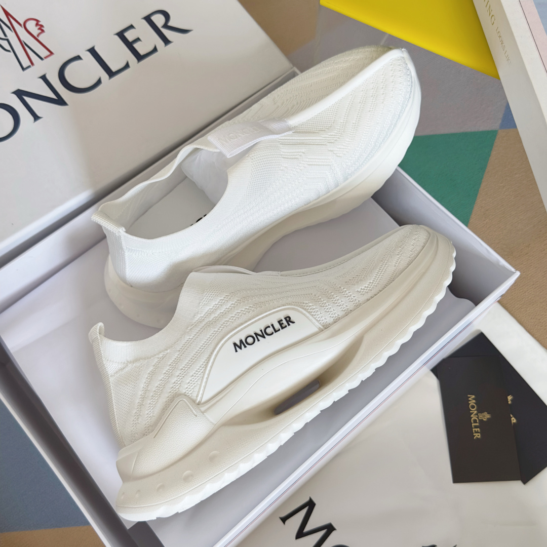 顶级版本:男款
Moncler 盟可睐/蒙口Trailgrip Lite 2系列 户外 针织 飞织 休闲