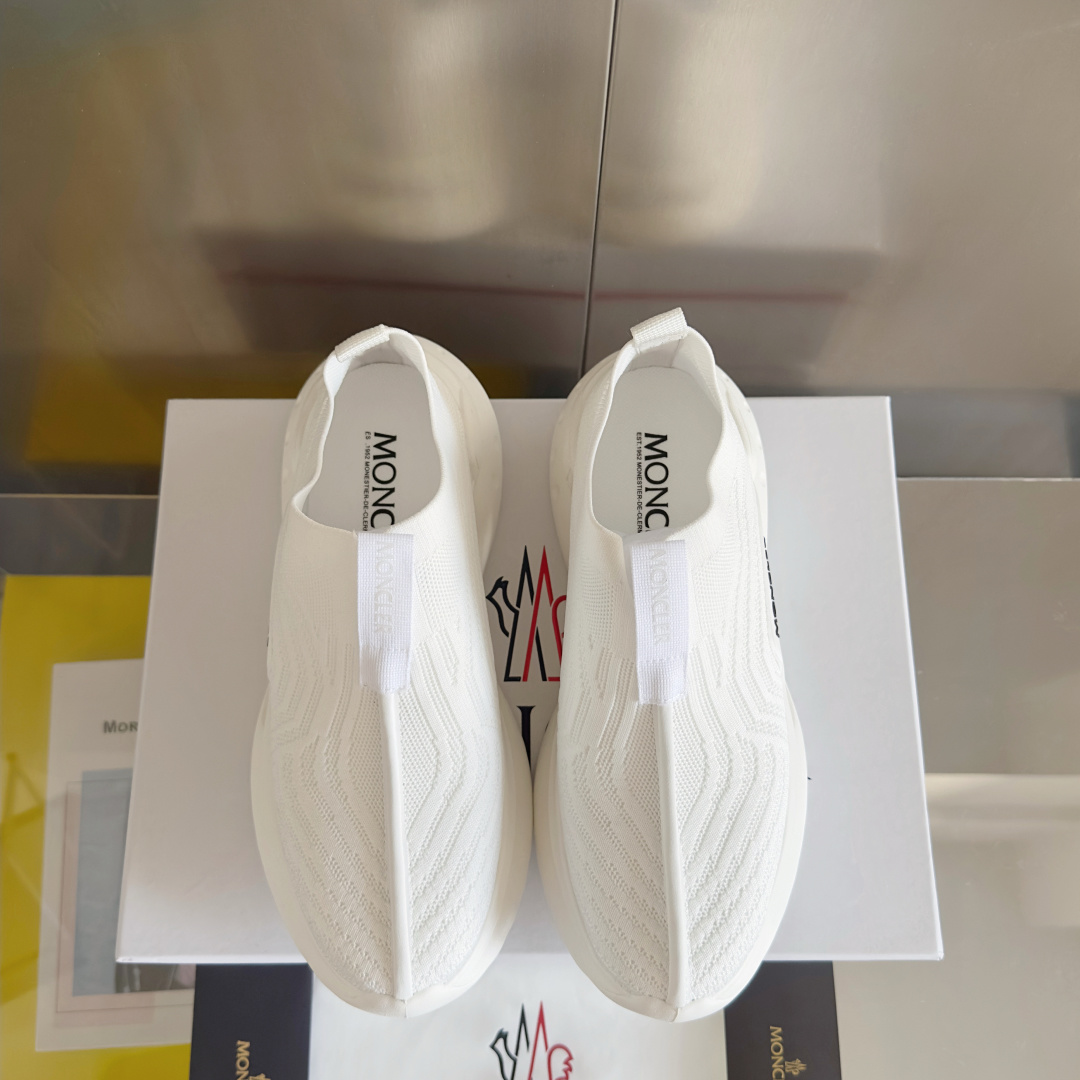 顶级版本:男款
Moncler 盟可睐/蒙口Trailgrip Lite 2系列 户外 针织 飞织 休闲