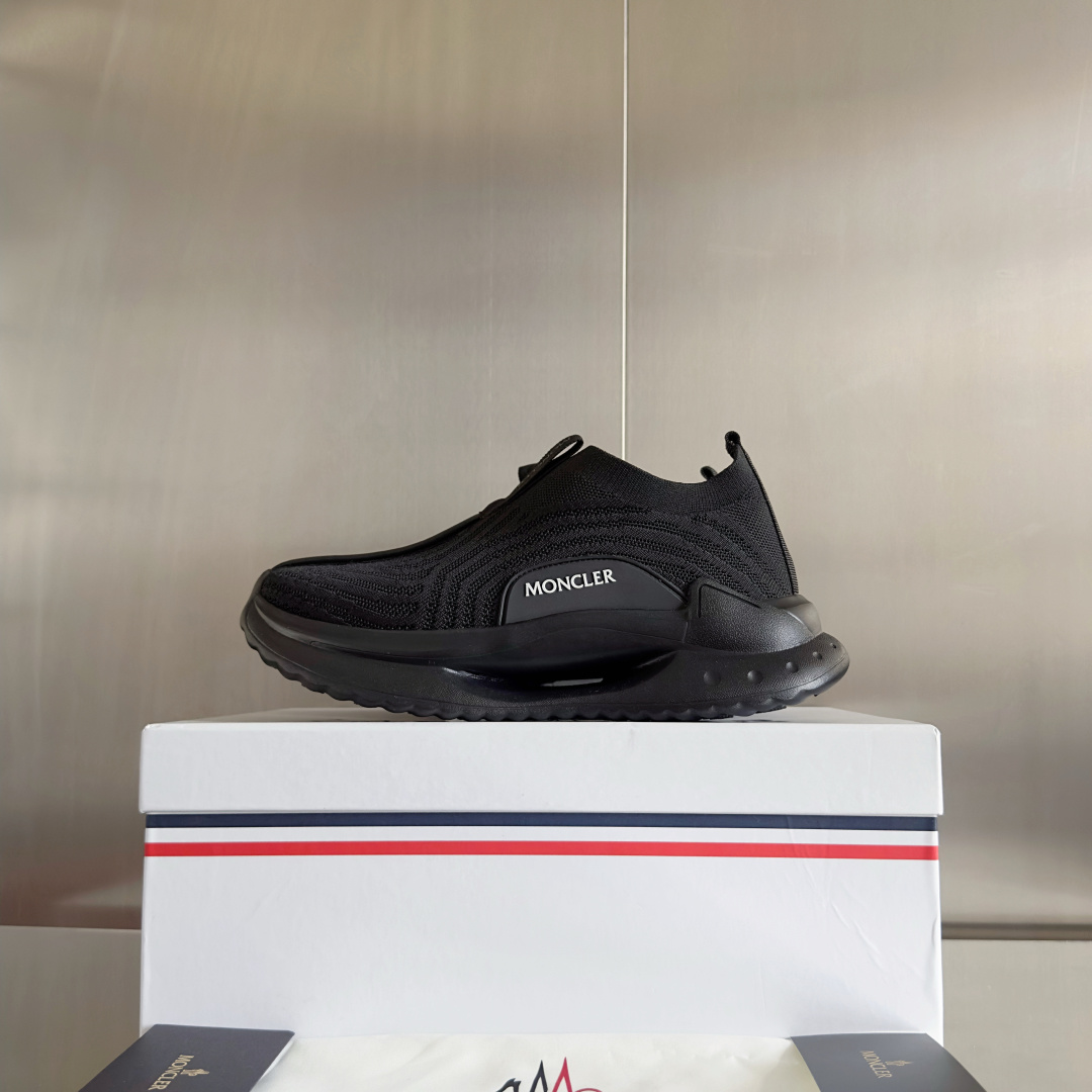 顶级版本:男款
Moncler 盟可睐/蒙口Trailgrip Lite 2系列 户外 针织 飞织 休闲