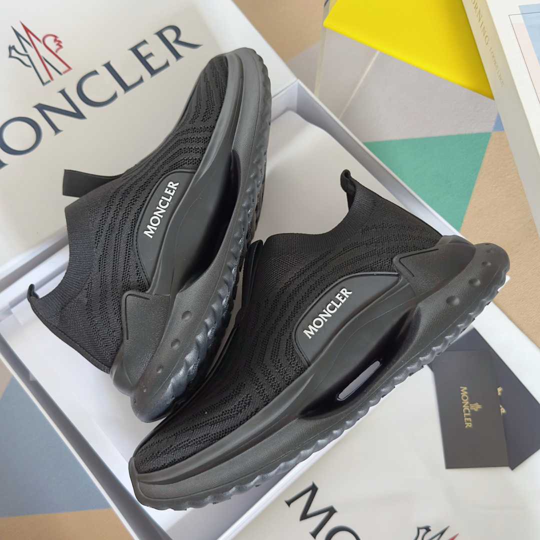 顶级版本:男款
Moncler 盟可睐/蒙口Trailgrip Lite 2系列 户外 针织 飞织 休闲