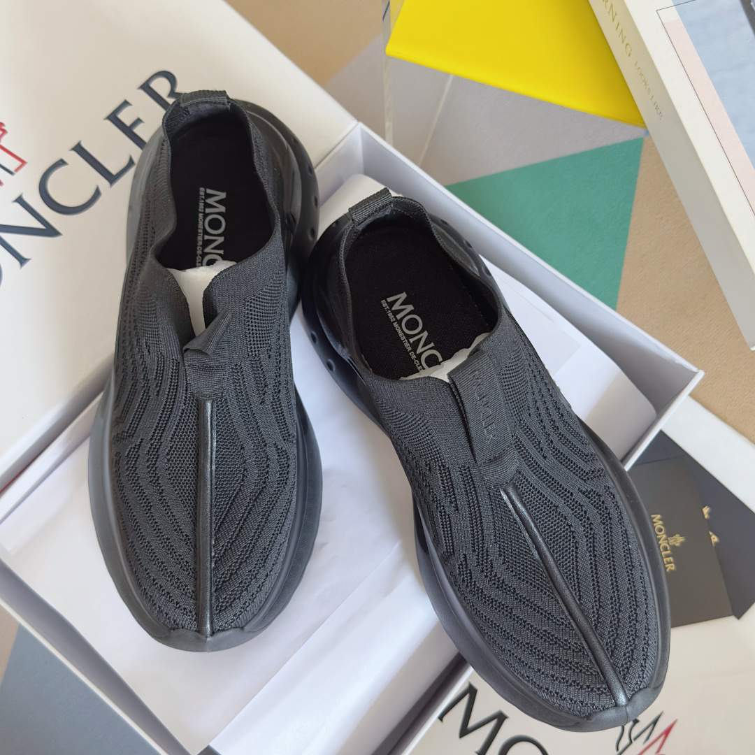 顶级版本:男款
Moncler 盟可睐/蒙口Trailgrip Lite 2系列 户外 针织 飞织 休闲