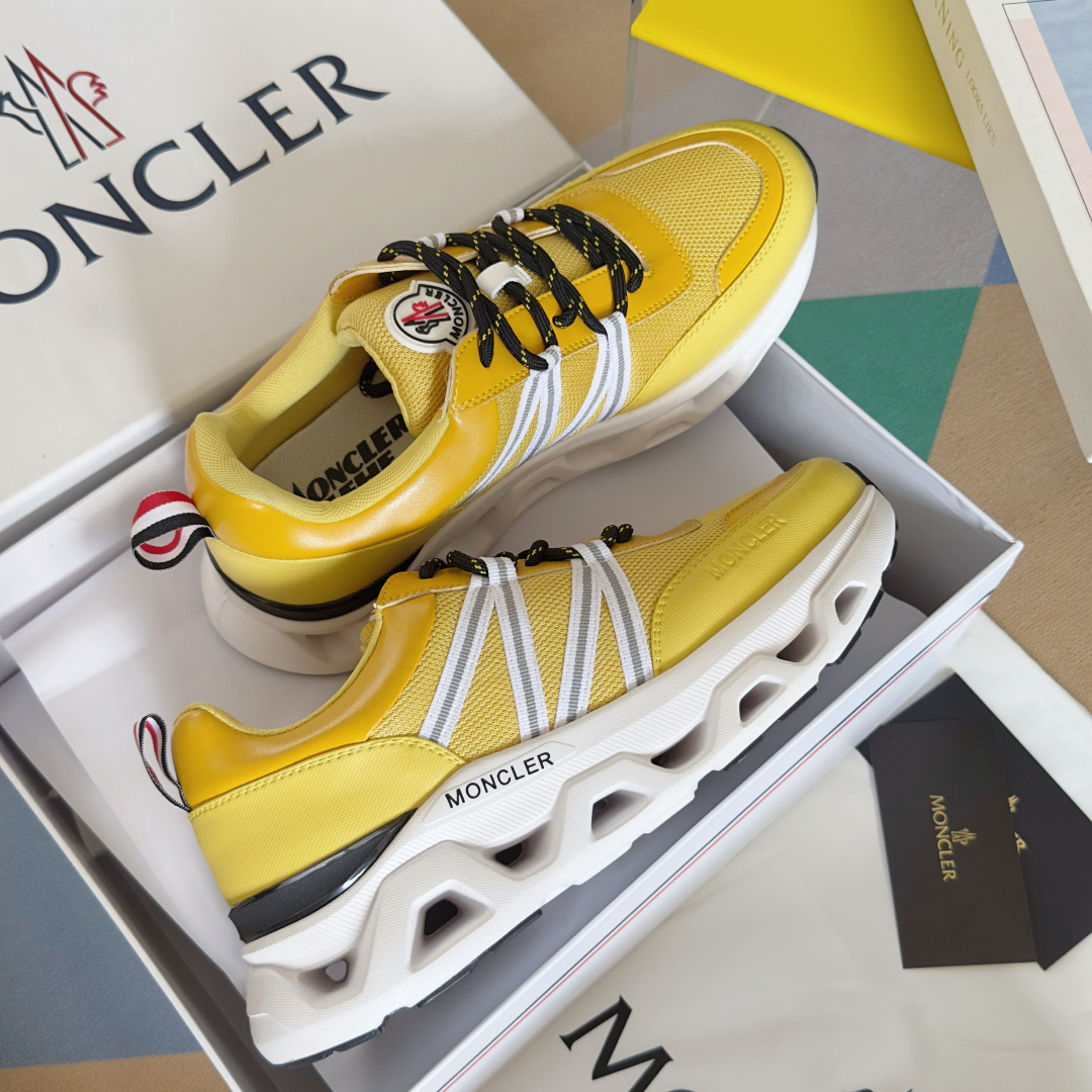 顶级版本:男款
Moncler 盟可睐/蒙口 户外 休闲 运动鞋 老爹鞋
原版购入开发 做货 运动鞋旨在