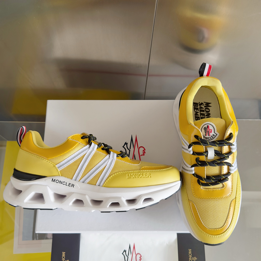 顶级版本:男款
Moncler 盟可睐/蒙口 户外 休闲 运动鞋 老爹鞋
原版购入开发 做货 运动鞋旨在