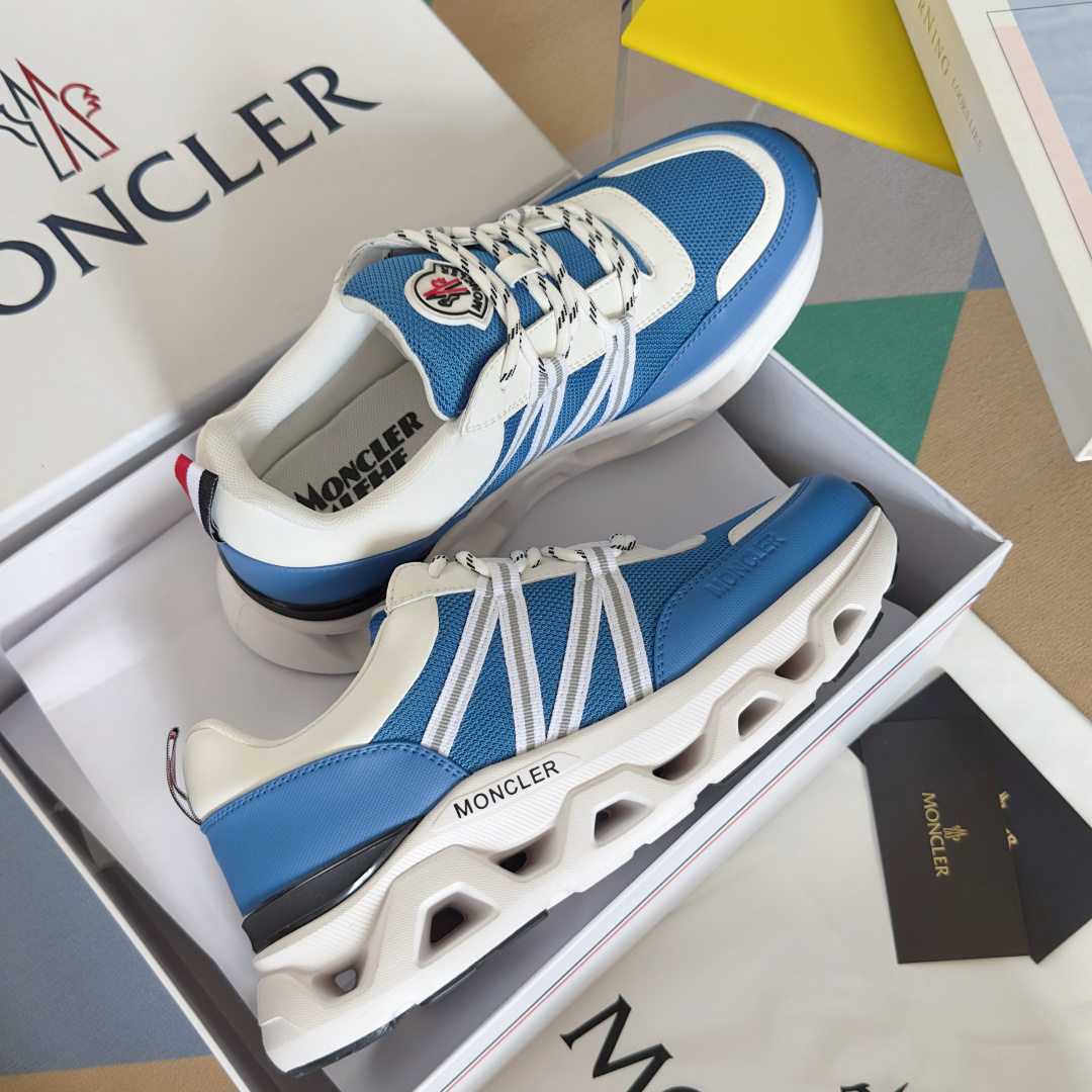顶级版本:男款
Moncler 盟可睐/蒙口 户外 休闲 运动鞋 老爹鞋
原版购入开发 做货 运动鞋旨在