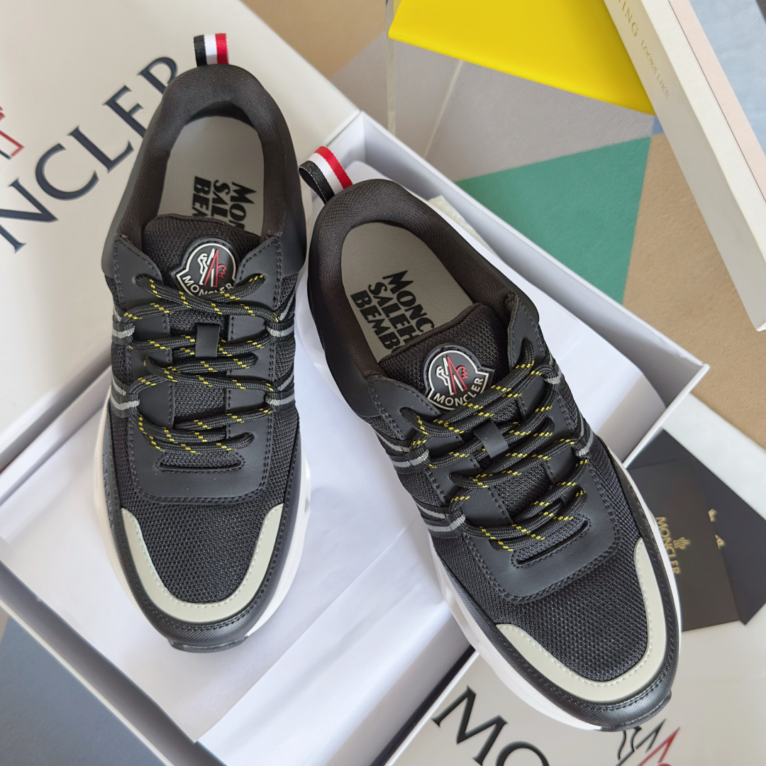 顶级版本:男款
Moncler 盟可睐/蒙口 户外 休闲 运动鞋 老爹鞋
原版购入开发 做货 运动鞋旨在