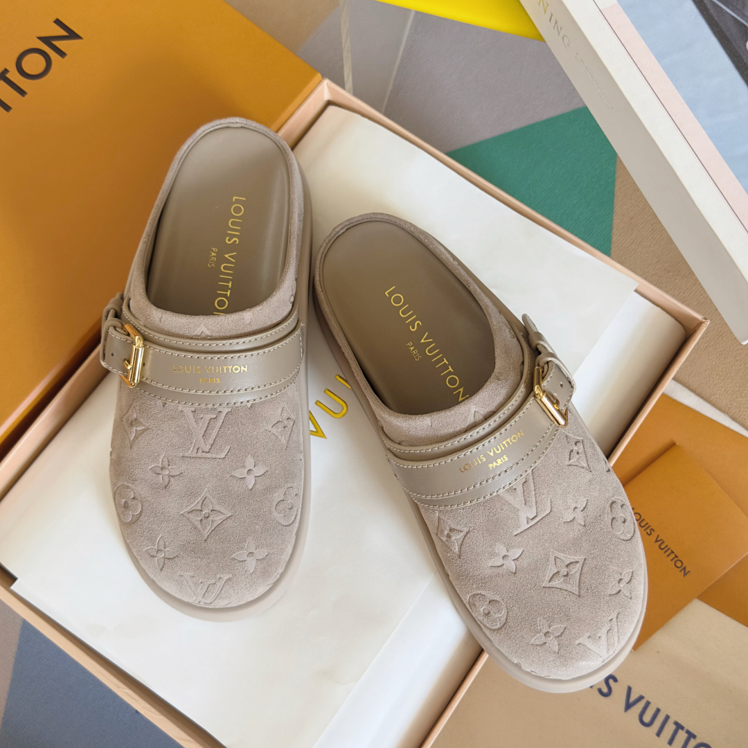顶级版本:女款
LV 路易威登 L家 驴牌 To-Go Comfort系列 老花 勃肯 包头拖鞋 凉鞋