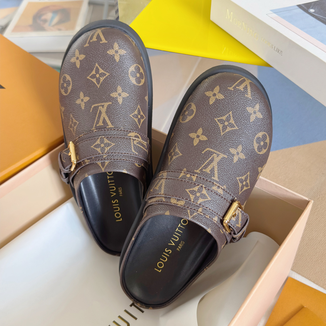 顶级版本:女款
LV 路易威登 L家 驴牌 To-Go Comfort系列 老花 勃肯 包头拖鞋 凉鞋