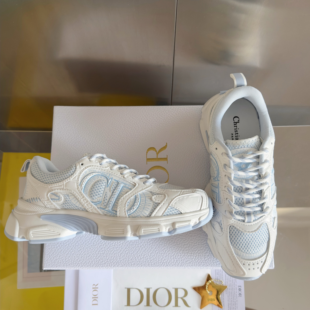 顶级版本:女款
Dior迪奥Chrono系列 休闲 运动鞋 老爹鞋
原版购入开发 做货 这款 Dior