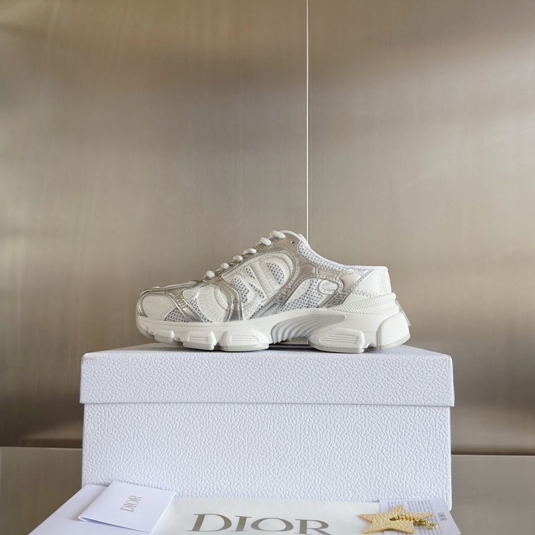 顶级版本:女款
Dior迪奥Chrono系列 休闲 运动鞋 老爹鞋
原版购入开发 做货 这款 Dior