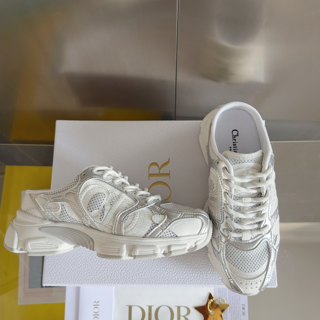 顶级版本:女款
Dior迪奥Chrono系列 休闲 运动鞋 老爹鞋
原版购入开发 做货 这款 Dior