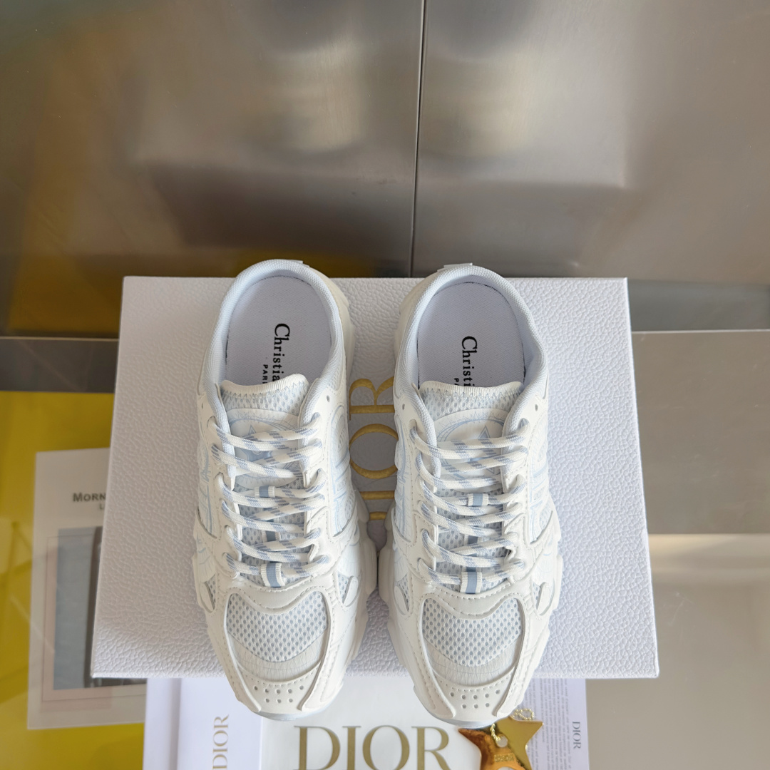 顶级版本:女款
Dior迪奥Chrono系列 休闲 运动鞋 老爹鞋
原版购入开发 做货 这款 Dior