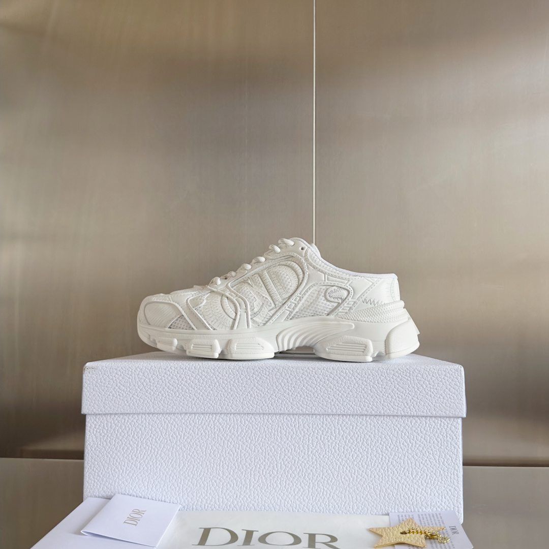 顶级版本:女款
Dior迪奥Chrono系列 休闲 运动鞋 老爹鞋
原版购入开发 做货 这款 Dior