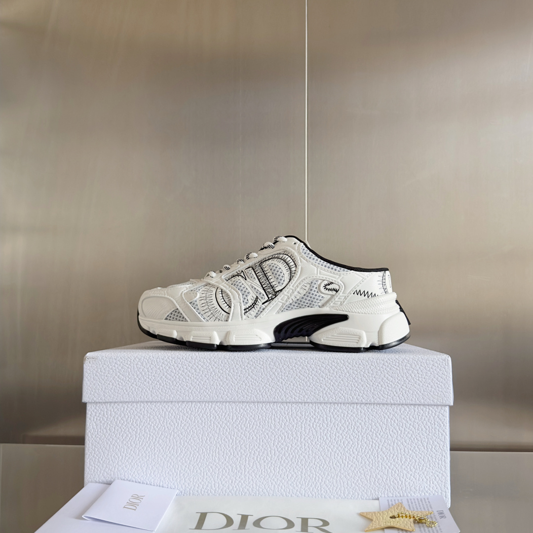 顶级版本:女款
Dior迪奥Chrono系列 休闲 运动鞋 老爹鞋
原版购入开发 做货 这款 Dior