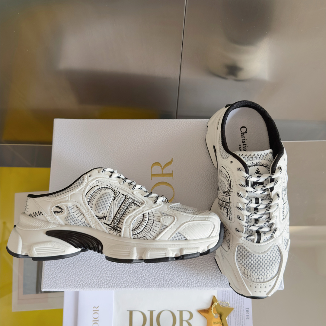 顶级版本:女款
Dior迪奥Chrono系列 休闲 运动鞋 老爹鞋
原版购入开发 做货 这款 Dior