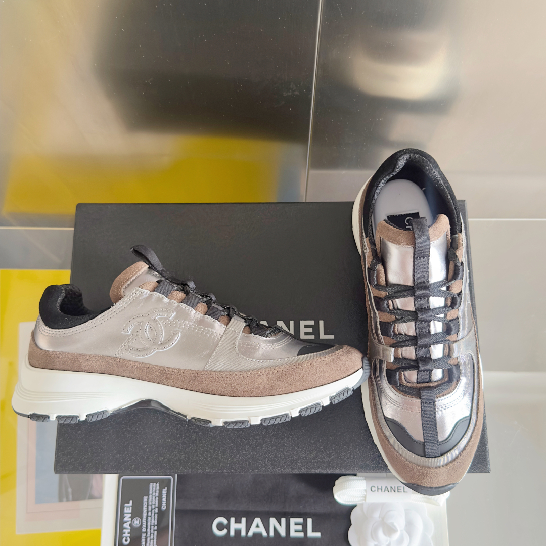 顶级版本：女款
Chanel香奈儿 25A 熊猫配色 厚底 休闲 运动鞋
原版购入开发 做货 小香 C家