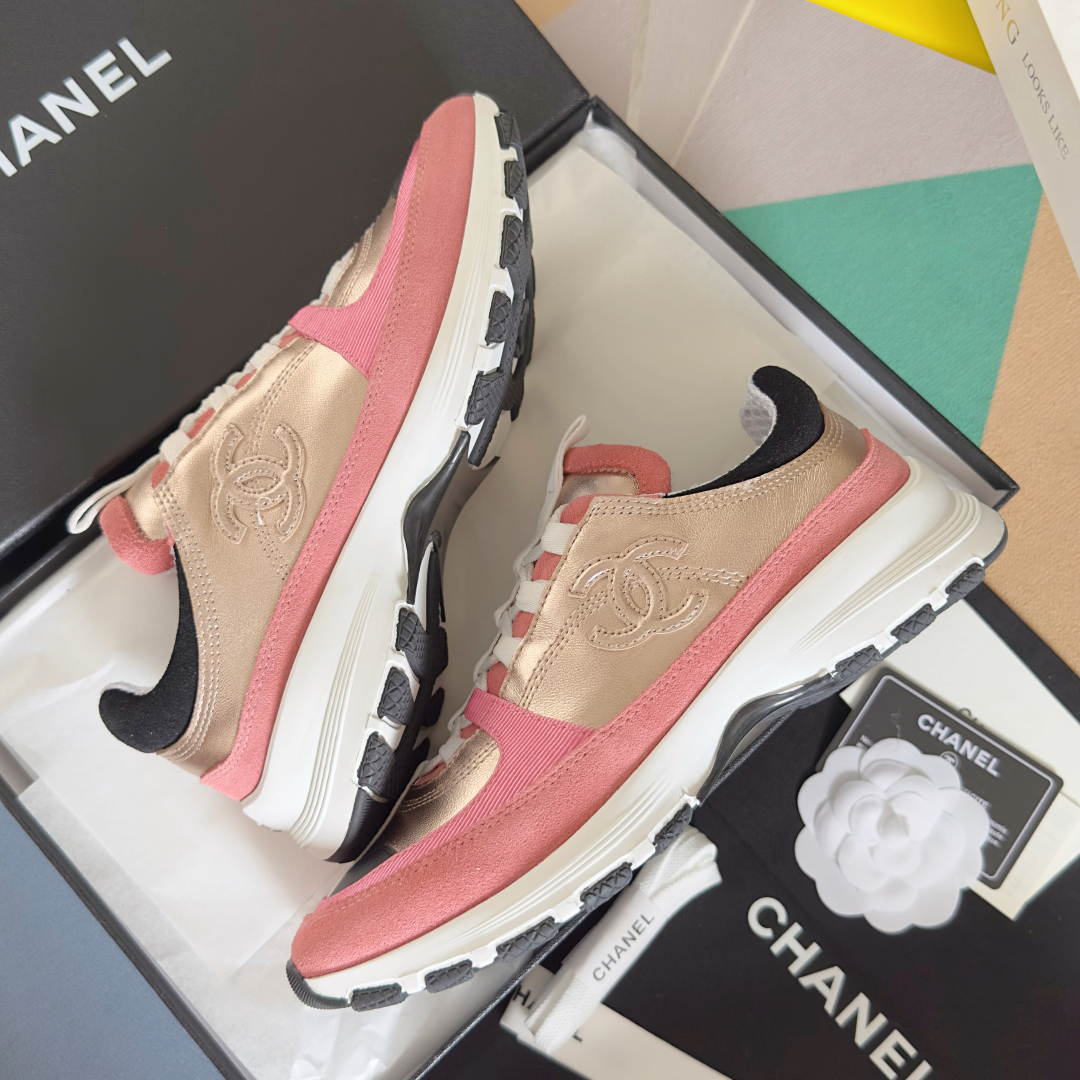 顶级版本：女款
Chanel香奈儿 25A 熊猫配色 厚底 休闲 运动鞋
原版购入开发 做货 小香 C家
