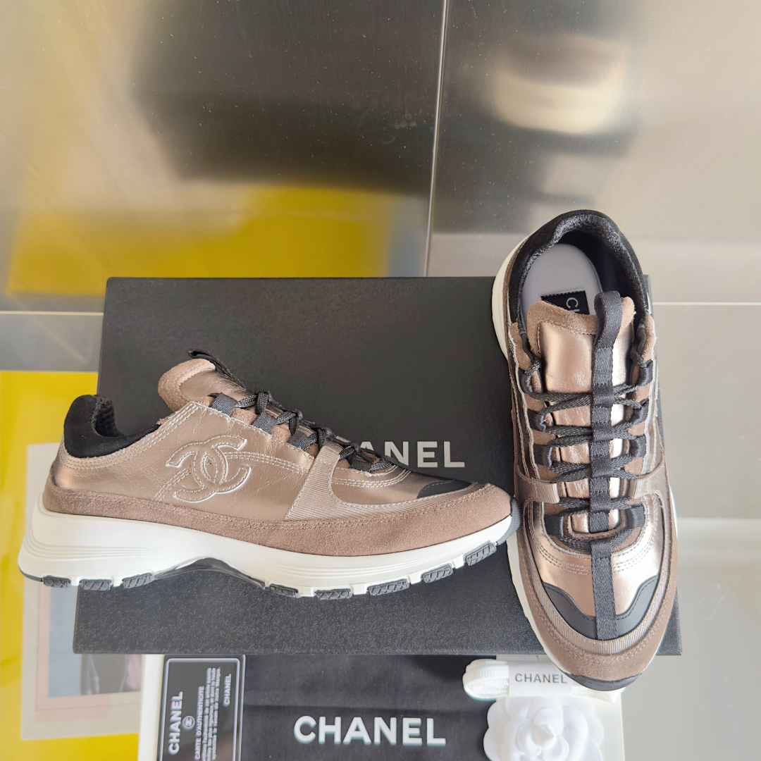 顶级版本：女款
Chanel香奈儿 25A 熊猫配色 厚底 休闲 运动鞋
原版购入开发 做货 小香 C家