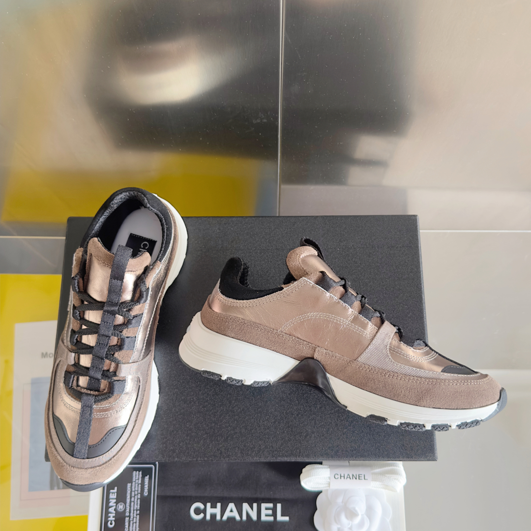 顶级版本：女款
Chanel香奈儿 25A 熊猫配色 厚底 休闲 运动鞋
原版购入开发 做货 小香 C家