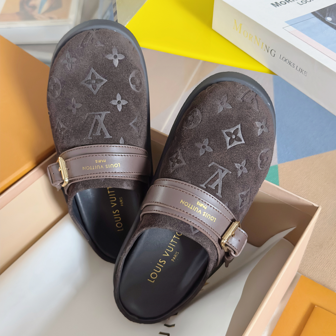 顶级版本：女款
LV 路易威登 L家 驴牌 To-Go Comfort系列 老花 勃肯 包头拖鞋 凉鞋
