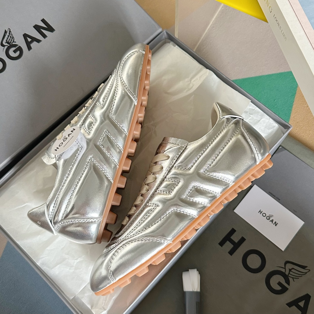 顶级版本：
Hogan霍根 最新Runner系列H693 情侣款复古 德训鞋 阿甘鞋 休闲 运动鞋
原版