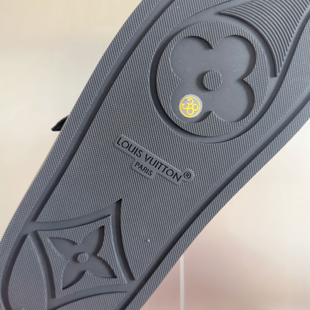 顶级版本：女款
LV 路易威登 L家 驴牌 To-Go Comfort系列 老花 勃肯 包头拖鞋 凉鞋
