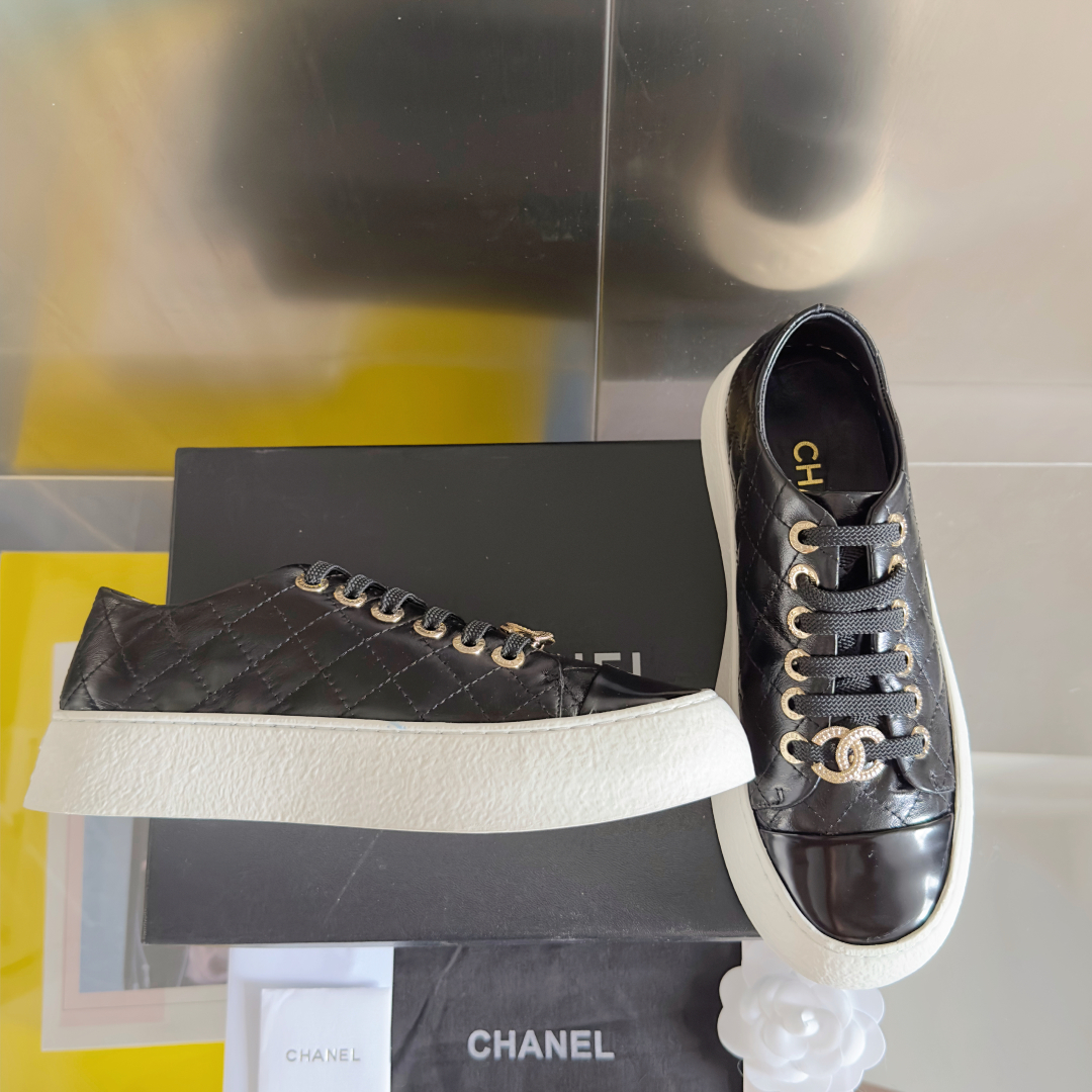 顶级版本：女款
Chanel香奈儿 最新 菱格纹 厚底 饼干鞋 休闲 运动鞋
原版购入开发 做货 小香 