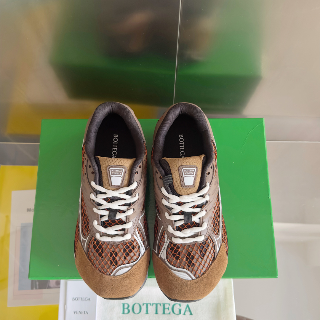 顶级版本:情侣款
Bottega Veneta 葆蝶家BV最新款Orbit系列 情侣款 复古 网面 休