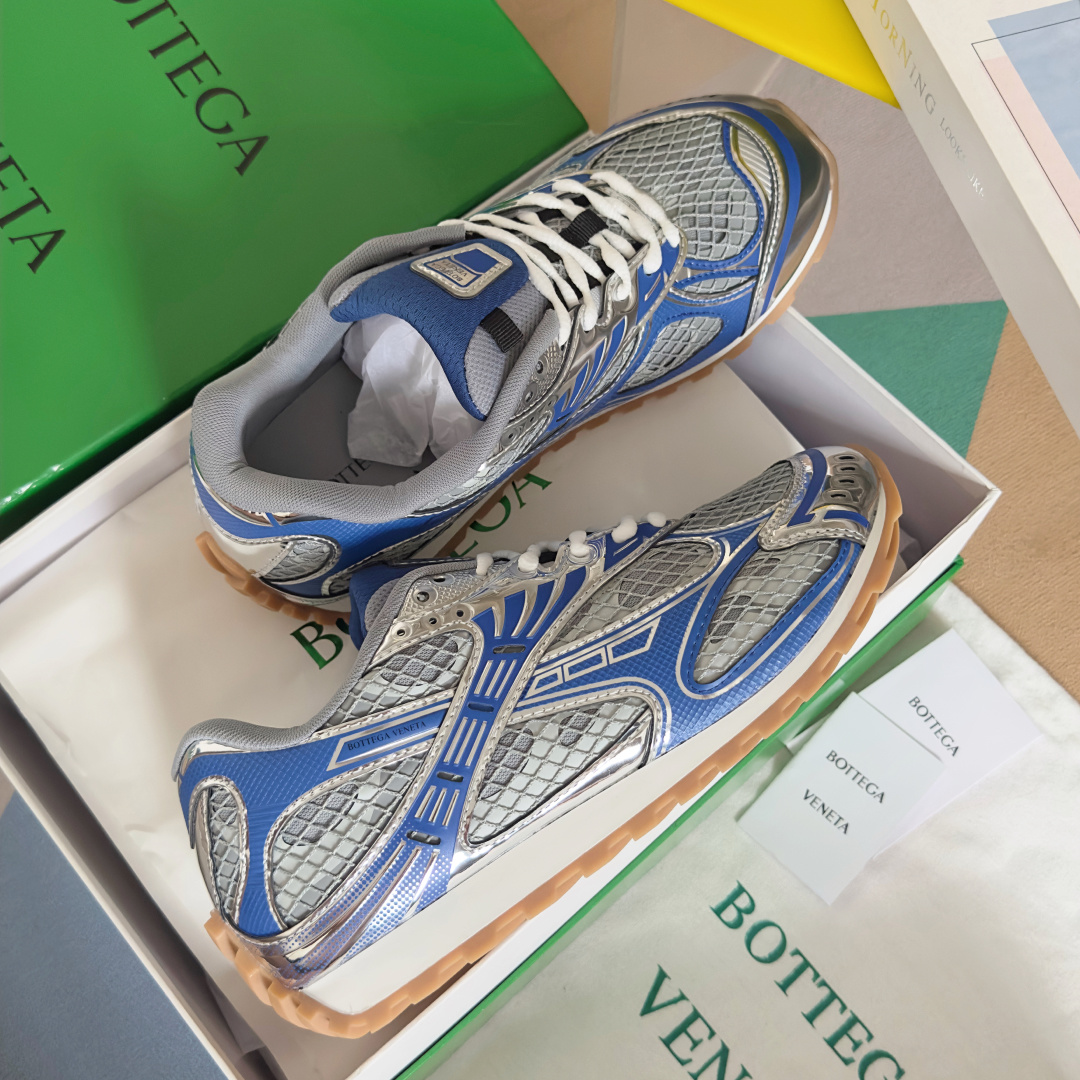 顶级版本:情侣款
Bottega Veneta 葆蝶家BV最新款Orbit系列 情侣款 复古 网面 休