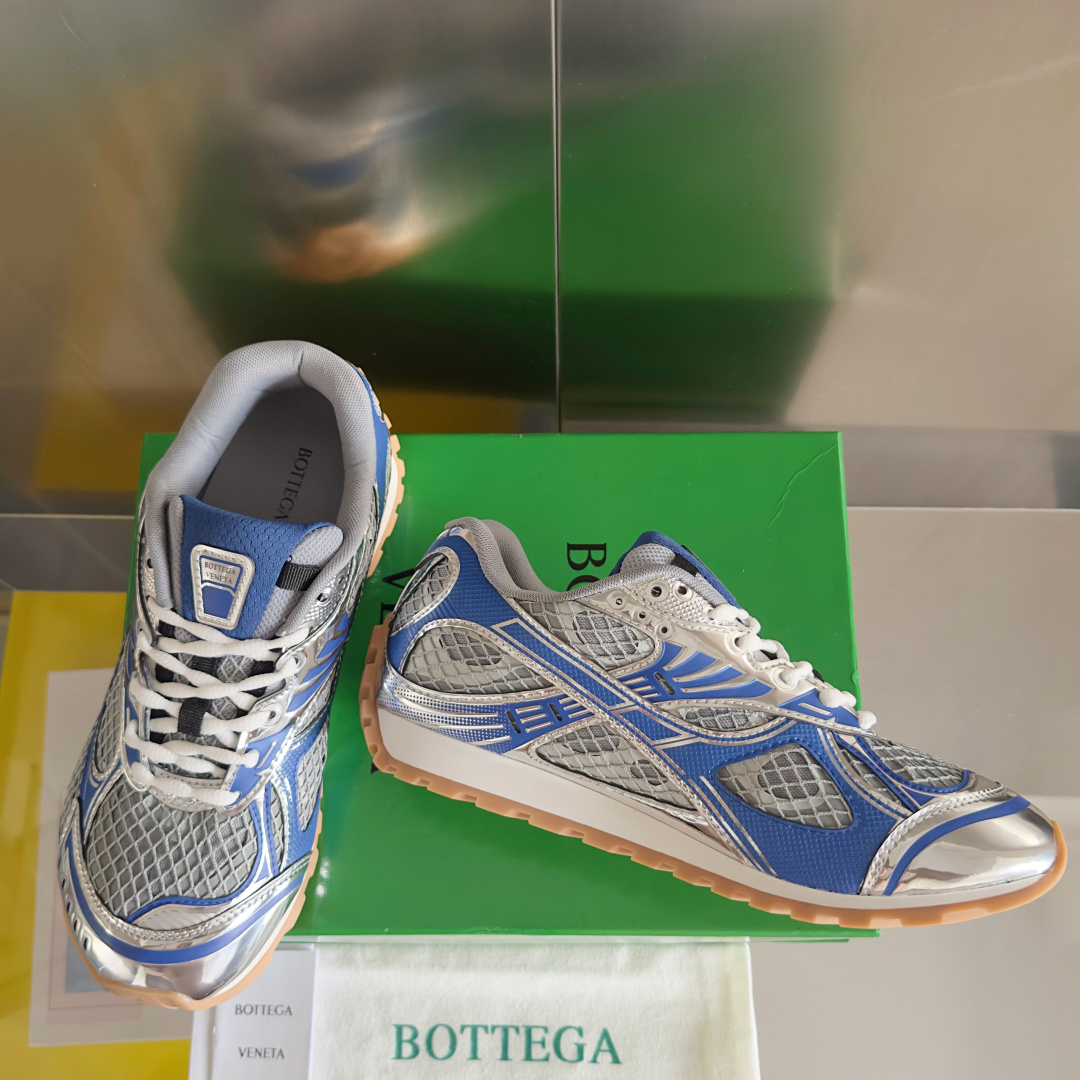 顶级版本:情侣款
Bottega Veneta 葆蝶家BV最新款Orbit系列 情侣款 复古 网面 休