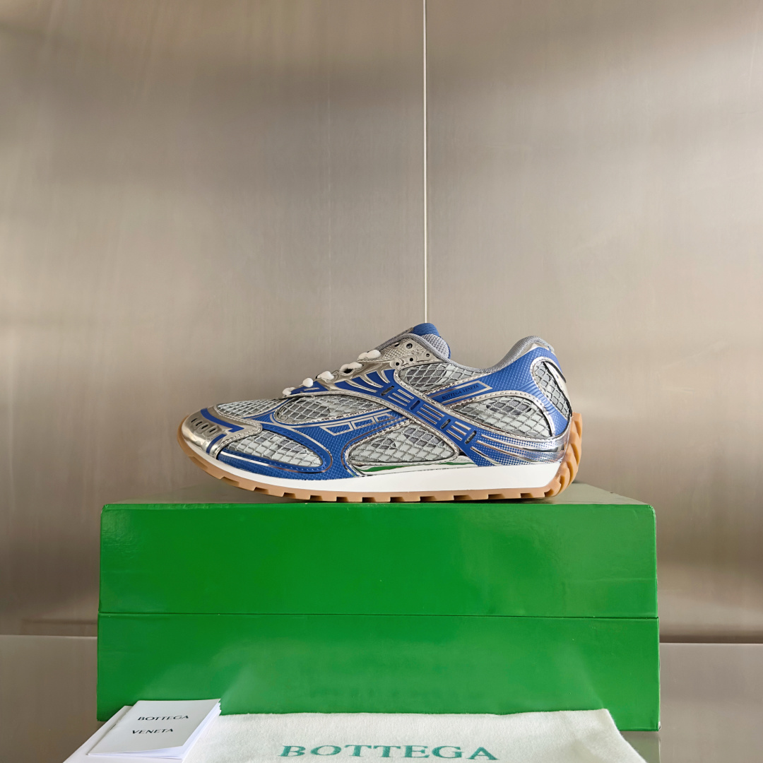 顶级版本:情侣款
Bottega Veneta 葆蝶家BV最新款Orbit系列 情侣款 复古 网面 休