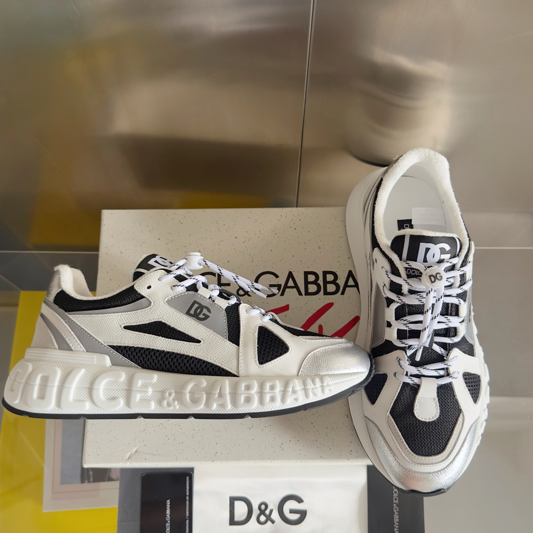 顶级版本：情侣款
Dolce&Gabbana杜嘉班纳 D&G最新款 情侣款 休闲 运动鞋 老爹鞋 跑鞋
