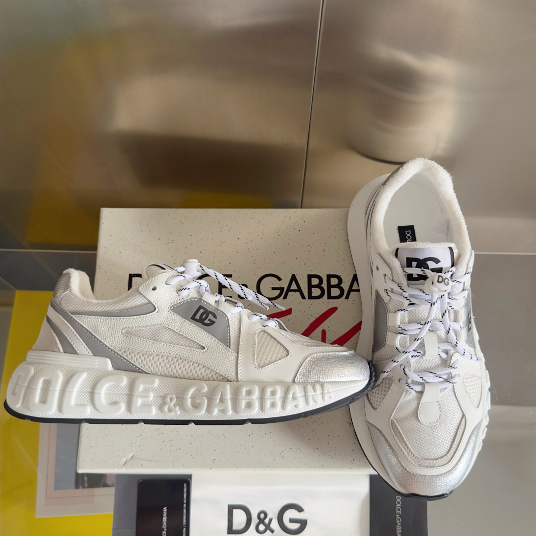 顶级版本：情侣款
Dolce&Gabbana杜嘉班纳 D&G最新款 情侣款 休闲 运动鞋 老爹鞋 跑鞋
