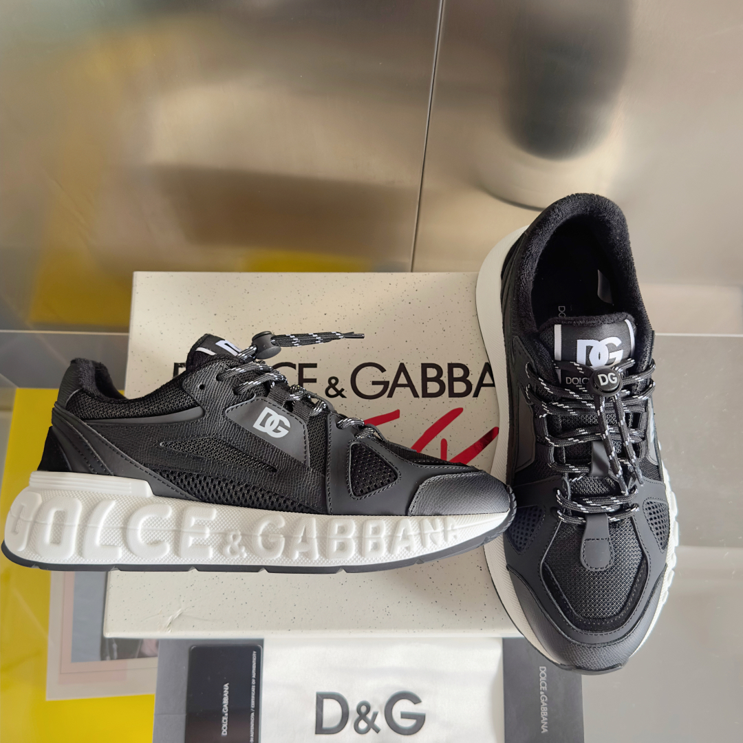 顶级版本：情侣款
Dolce&Gabbana杜嘉班纳 D&G最新款 情侣款 休闲 运动鞋 老爹鞋 跑鞋
