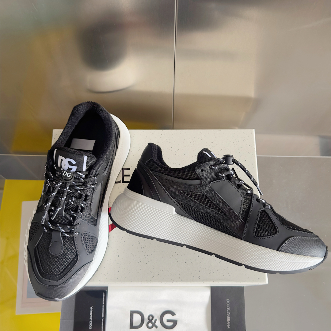 顶级版本：情侣款
Dolce&Gabbana杜嘉班纳 D&G最新款 情侣款 休闲 运动鞋 老爹鞋 跑鞋
