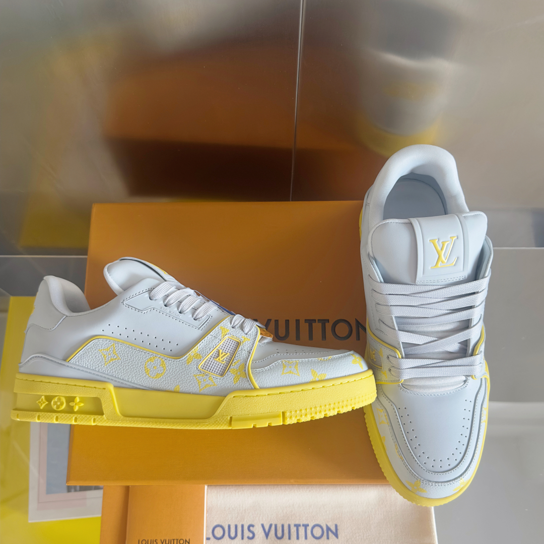 顶级版本：
LV TARINE路易威登 驴牌 L家 情侣款 休闲 运动鞋 滑板鞋
原版购入开发 做货 本