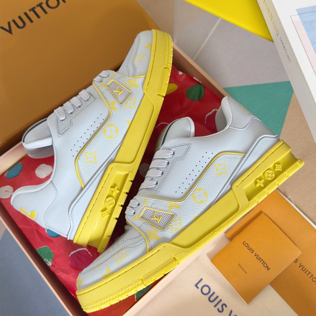 顶级版本：
LV TARINE路易威登 驴牌 L家 情侣款 休闲 运动鞋 滑板鞋
原版购入开发 做货 本