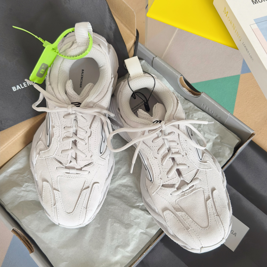 顶级版本:情侣款
Balenciaga巴黎世家Monday系列 情侣款 厚底 老爹鞋 休闲 运动鞋
原版