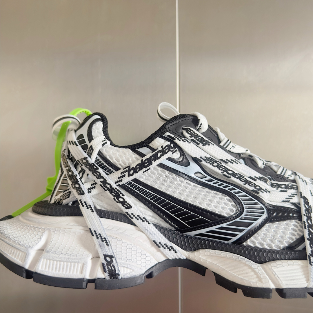 顶级版本:情侣款
Balenciaga巴黎世家 3XL系列Extreme Lace蜘蛛侠 绑带 厚底 休