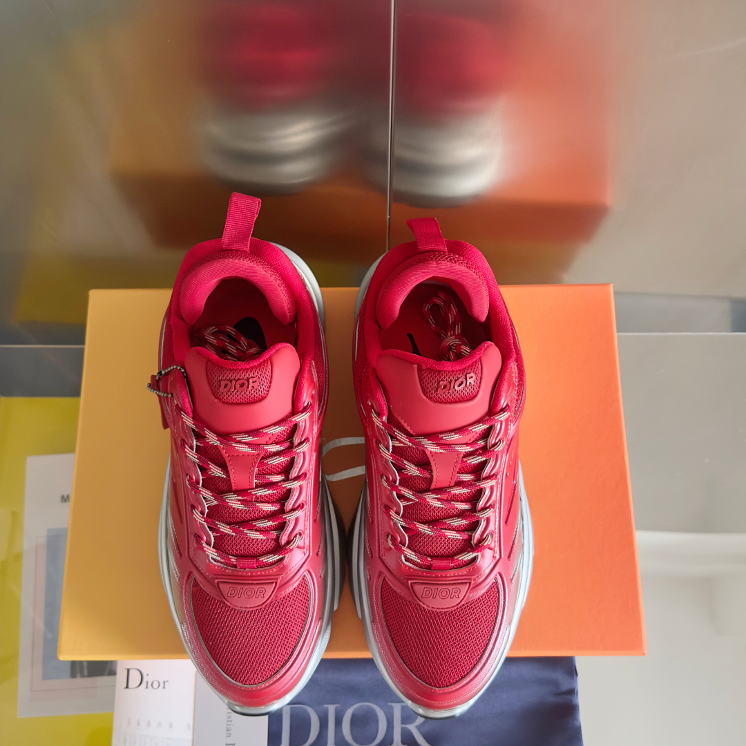 顶级版本：
Lewis Hamilton x Dior B44 Blade系列 限定款 渐变色 运动鞋 