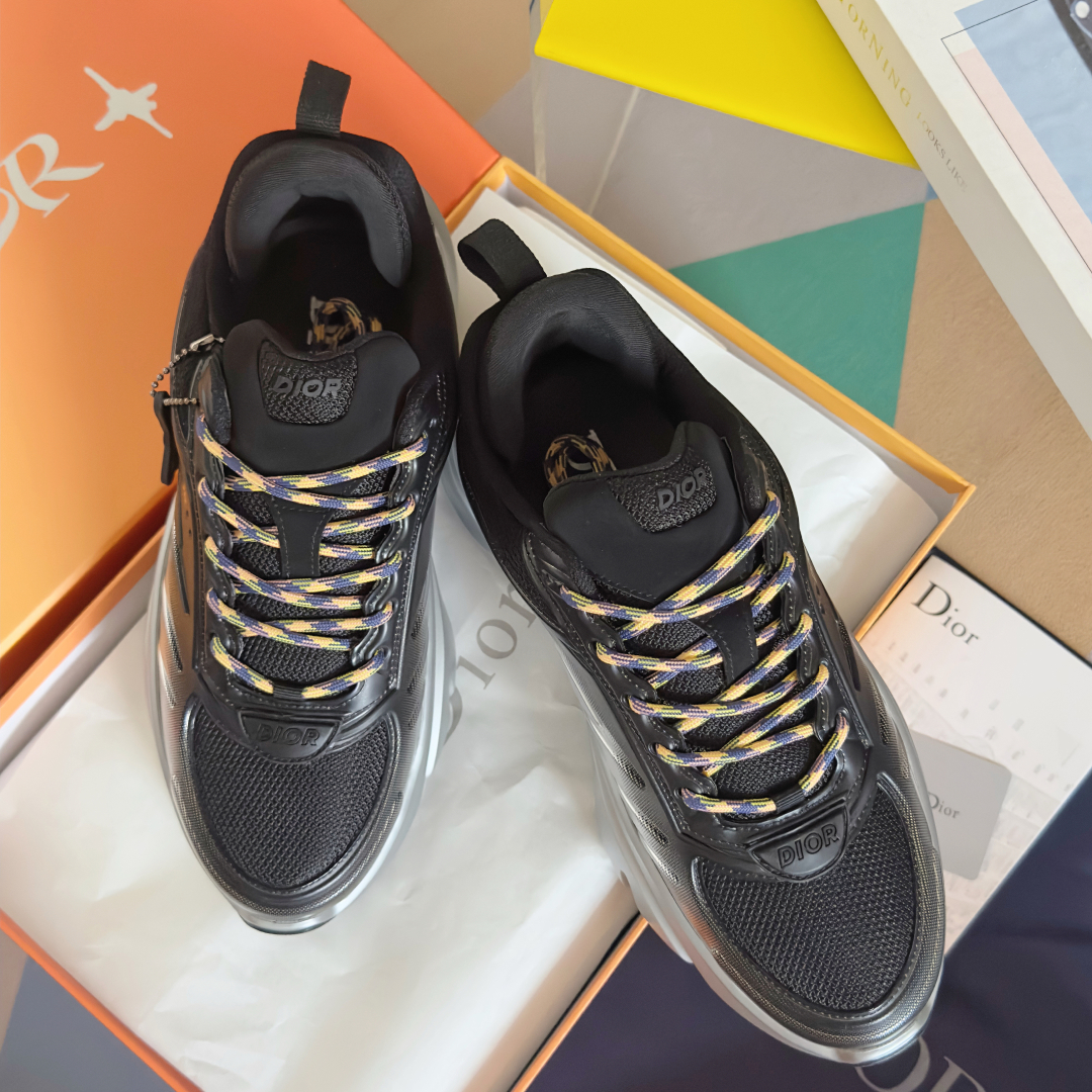 顶级版本：
Lewis Hamilton x Dior B44 Blade系列 限定款 渐变色 运动鞋 