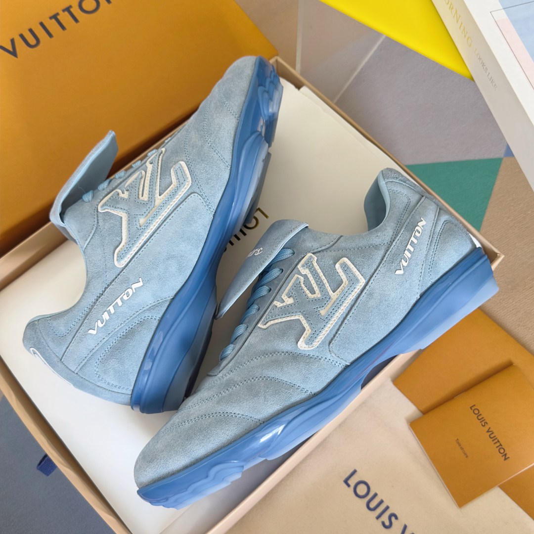 顶级版本：情侣款
LV路易威登L家 驴牌 最新Footprint系列 情侣款 足球运动鞋 休闲 跑鞋
原