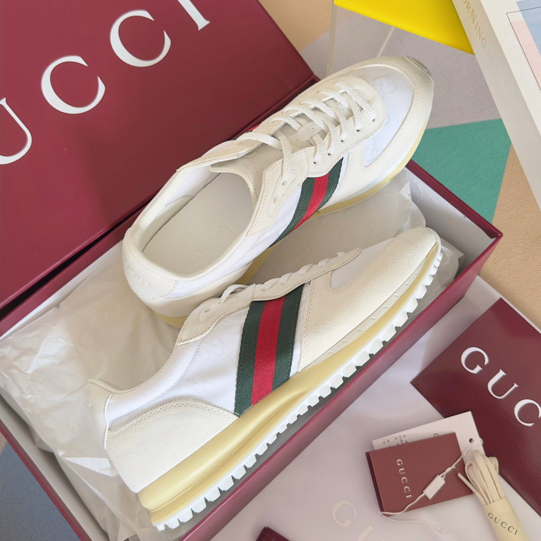 顶级版本：
Gucci古驰 最新 走秀款 Re-Motion系列 厚底 休闲 运动鞋 
原版购入开发 做