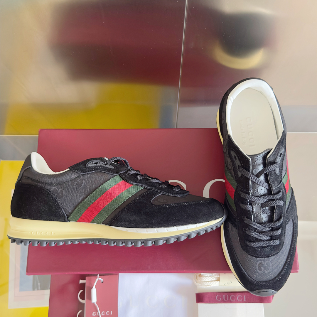 顶级版本：
Gucci古驰 最新 走秀款 Re-Motion系列 厚底 休闲 运动鞋 
原版购入开发 做