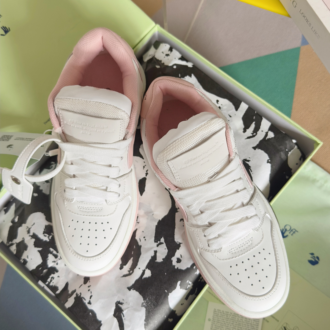 顶级版本:情侣款
Off-White™最新Out Of Office系列 情侣款 厚底 箭头 休闲 运动