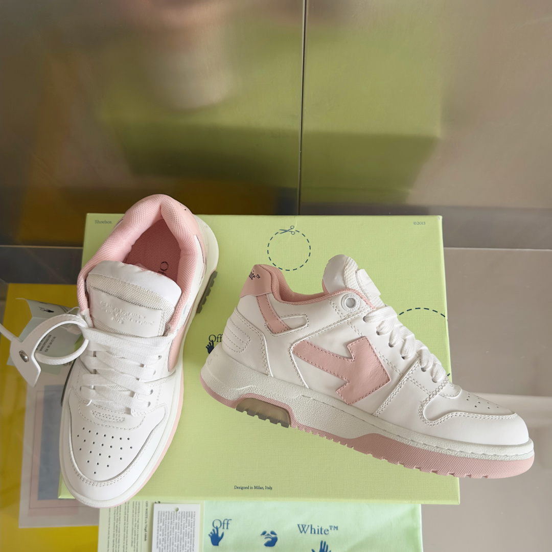 顶级版本:情侣款
Off-White™最新Out Of Office系列 情侣款 厚底 箭头 休闲 运动