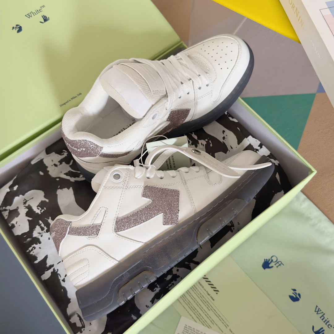 顶级版本:情侣款
Off-White™最新Out Of Office系列 情侣款 厚底 箭头 休闲 运动