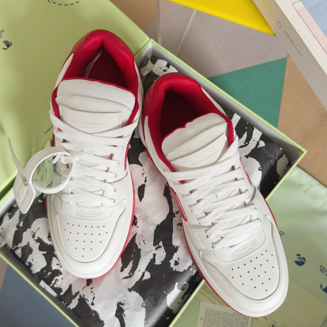顶级版本:情侣款
Off-White™最新Out Of Office系列 情侣款 厚底 箭头 休闲 运动