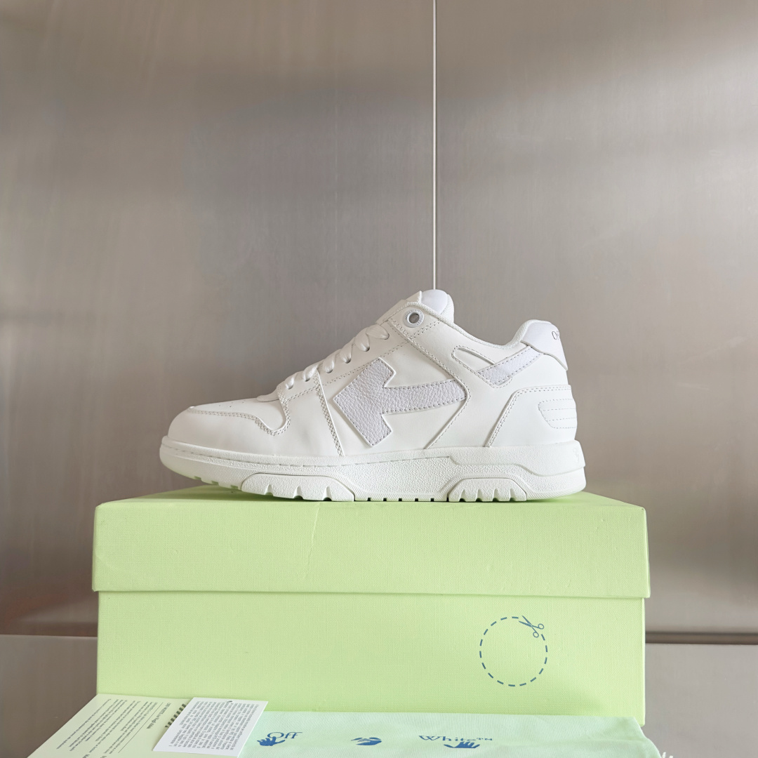 顶级版本:情侣款
Off-White™最新Out Of Office系列 情侣款 厚底 箭头 休闲 运动