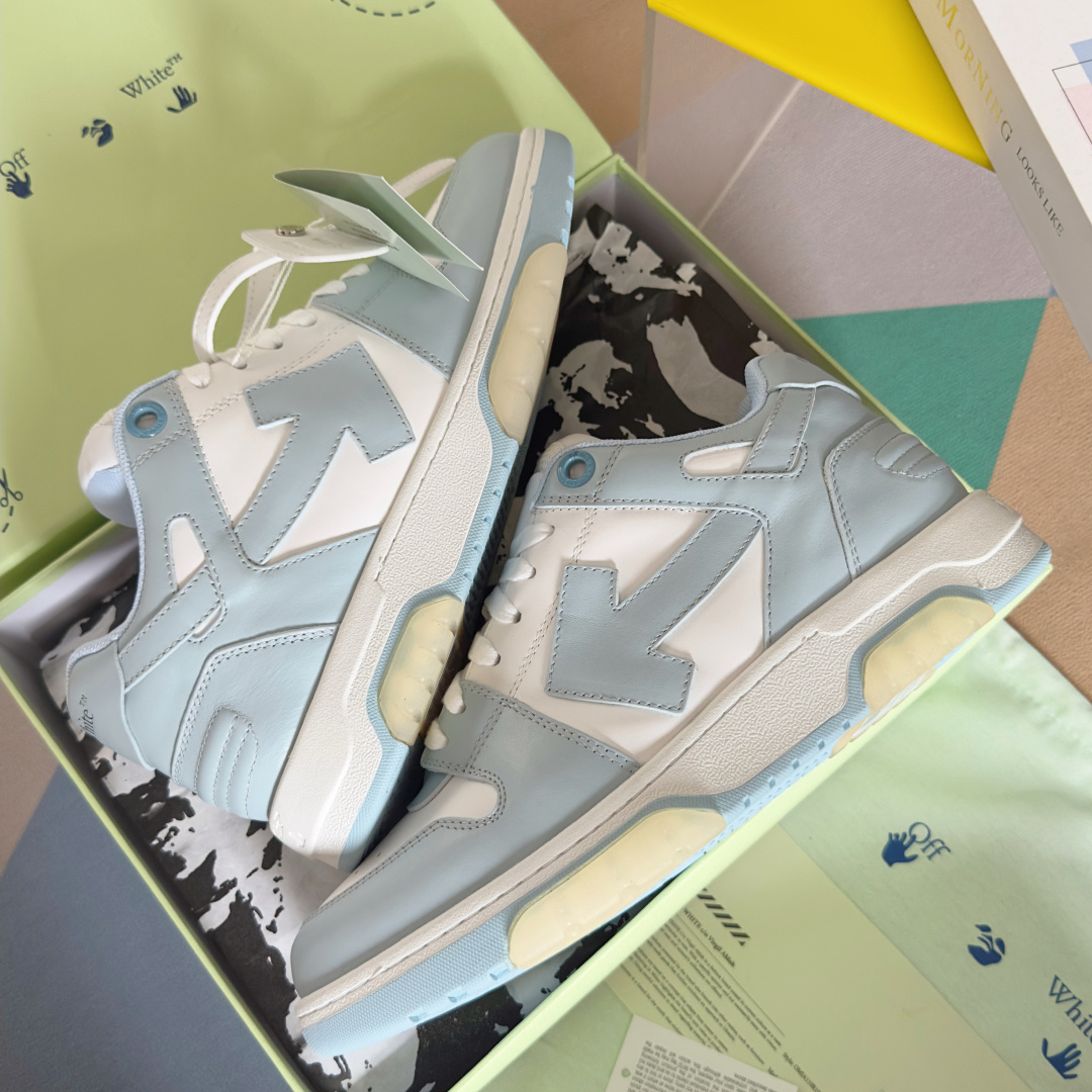 顶级版本:情侣款
Off-White™最新Out Of Office系列 情侣款 厚底 箭头 休闲 运动